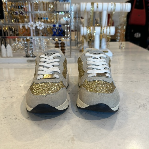 True Religion tan and gold sequin sneakers size 6 - Picture 3 of 7